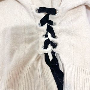 Victoria's SECRET Off Shoulder sweater w sexy Corset back detail